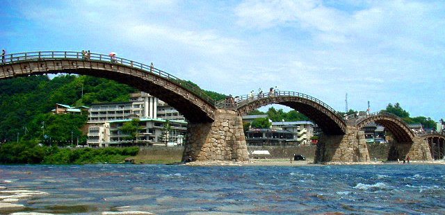 錦帯橋の写真（山口県クイズ）